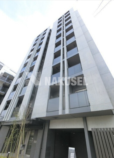 1K Mansion in Meguro, Tokyo - Image 1