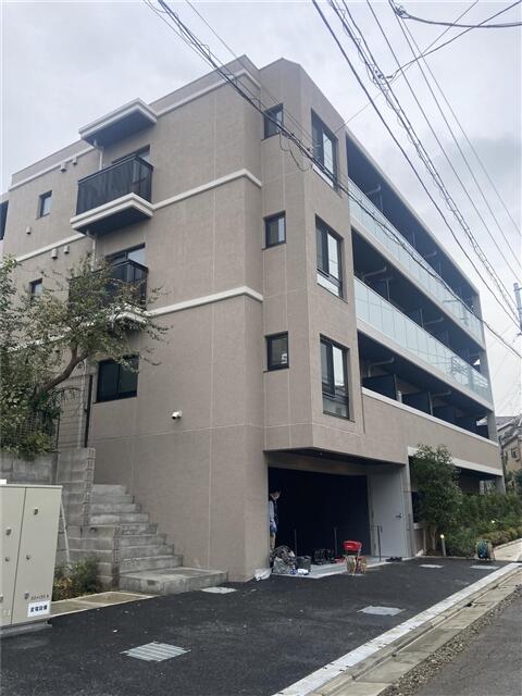 1K Mansion in Meguro, Tokyo - Image 1