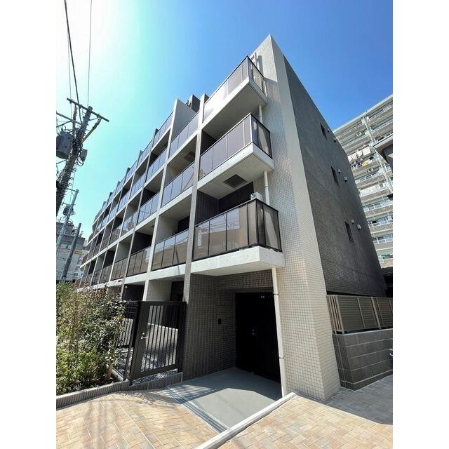 1K Mansion in Meguro, Tokyo - Image 1