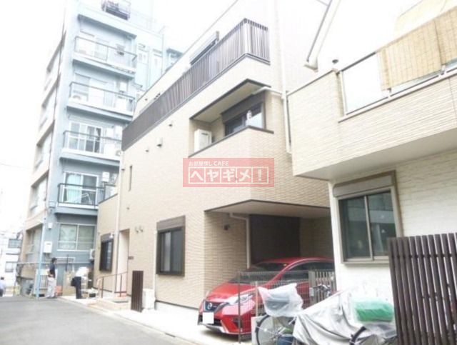 1K Mansion in Meguro, Tokyo - Image 1