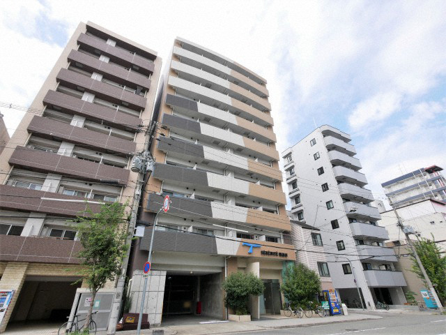 1K Mansion in Naniwa-ku, Osaka - Image 1