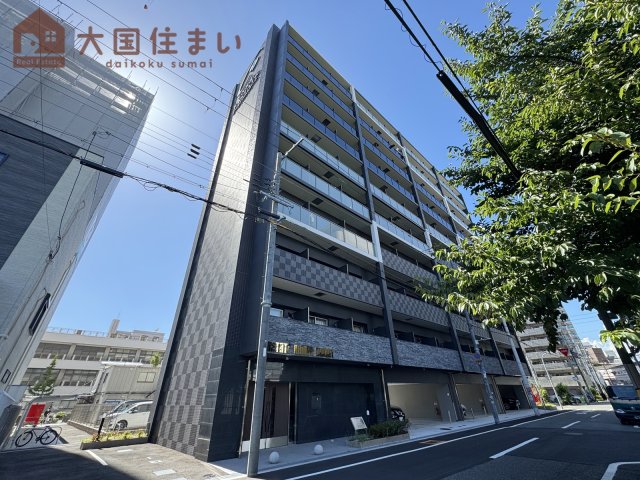 1K Mansion in Naniwa-ku, Osaka - Image 1