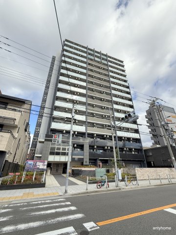 1K Mansion in Naniwa-ku, Osaka - Image 1
