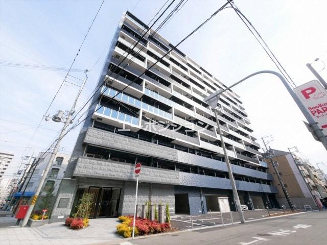1K Mansion in Naniwa-ku, Osaka - Image 1
