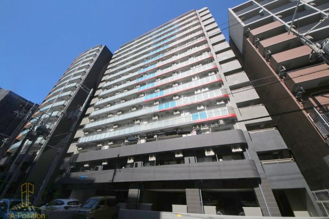 1K Mansion in Naniwa-ku, Osaka - Image 1