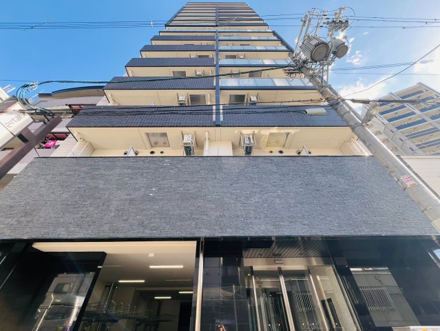 1K Mansion in Naniwa-ku, Osaka - Image 1
