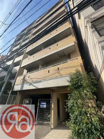 1K Mansion in Naniwa-ku, Osaka - Image 1