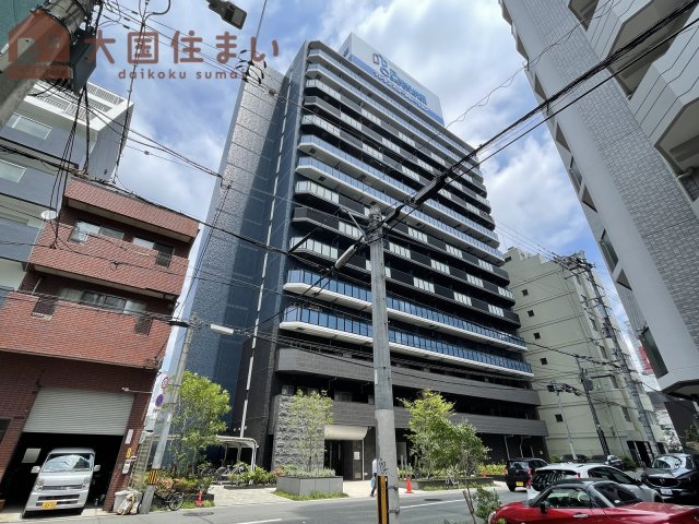1K Mansion in Naniwa-ku, Osaka - Image 1