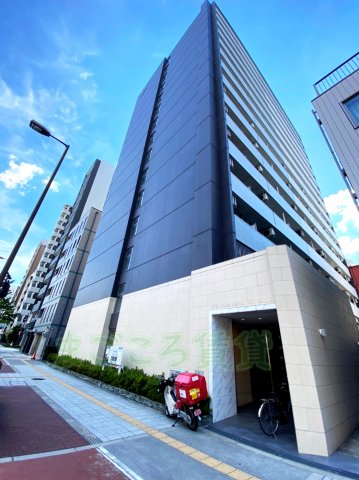 1K Mansion in Naniwa-ku, Osaka - Image 1
