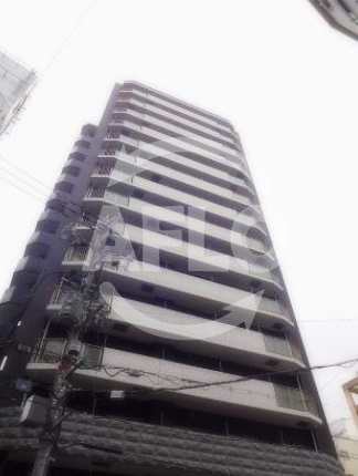 1K Mansion in Naniwa-ku, Osaka - Image 1