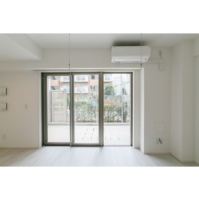 1K Mansion in Shibuya, Tokyo — photo 3 of 3