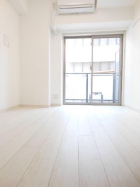 1K Mansion in Shibuya, Tokyo — photo 3 of 3