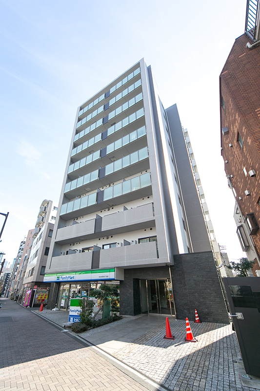 1K Mansion in Shibuya, Tokyo - Image 1