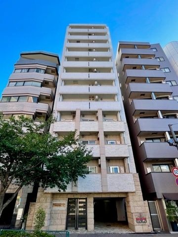 1K Mansion in Shibuya, Tokyo - Image 1