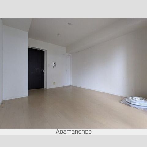 1K Mansion in Shibuya, Tokyo — photo 3 of 3
