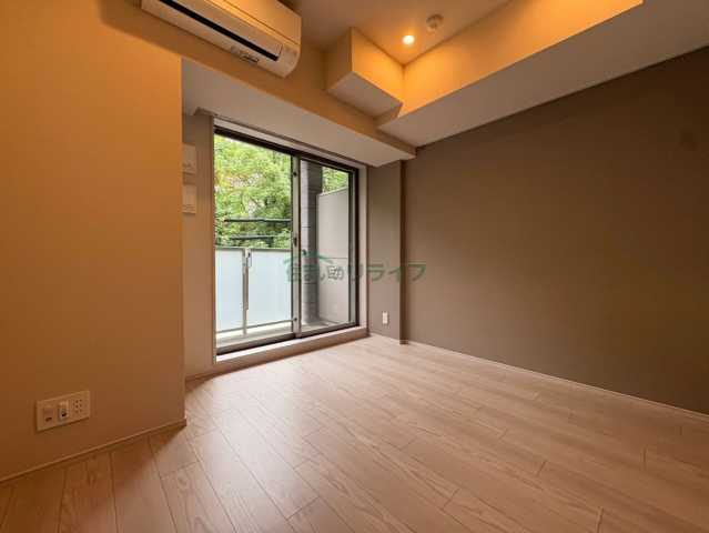 1K Mansion in Shibuya, Tokyo — photo 3 of 3