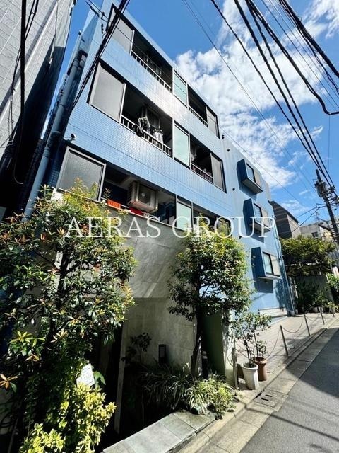 1K Mansion in Shibuya, Tokyo - Image 1