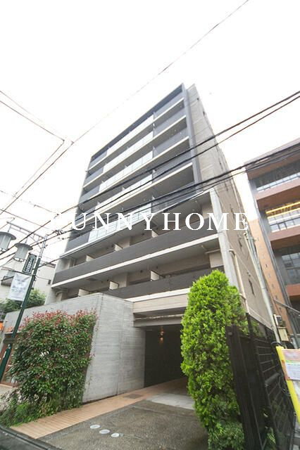 1K Mansion in Shibuya, Tokyo - Image 1