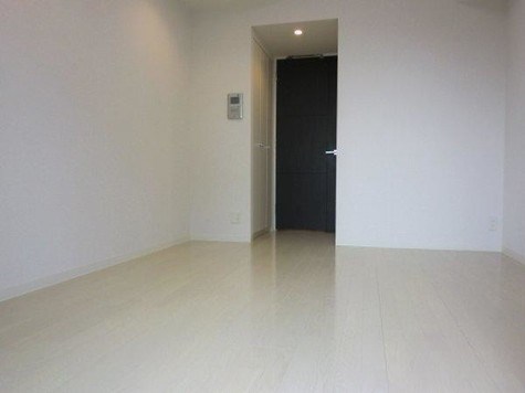 1K Mansion in Shibuya, Tokyo — photo 3 of 3