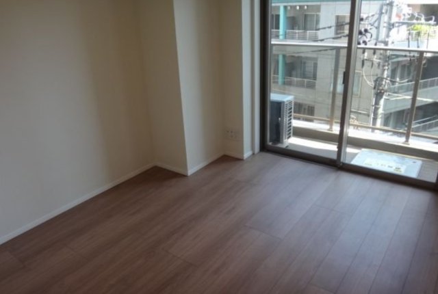 1K Mansion in Shibuya, Tokyo — photo 3 of 3