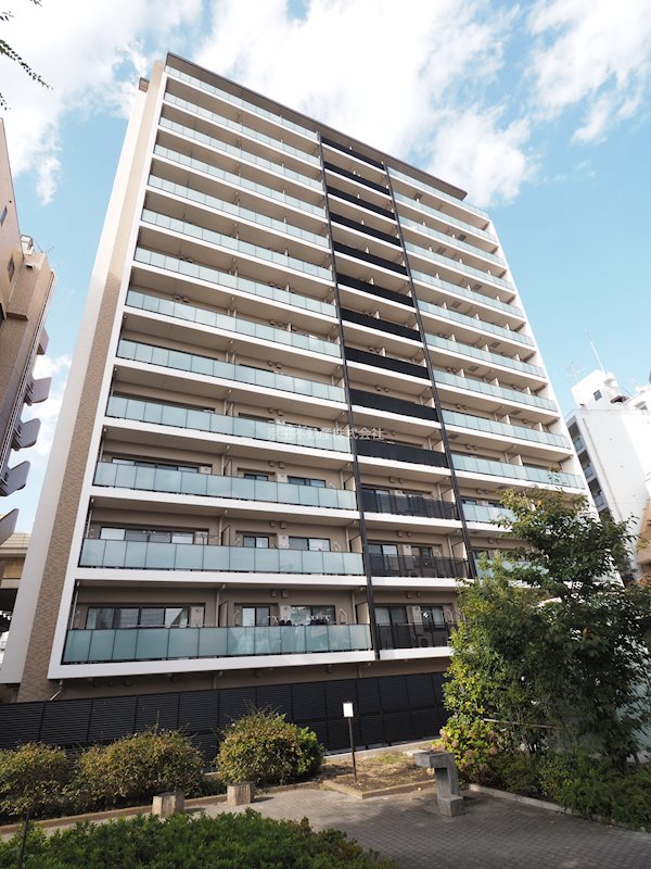 1K Mansion in Shibuya, Tokyo - Image 1