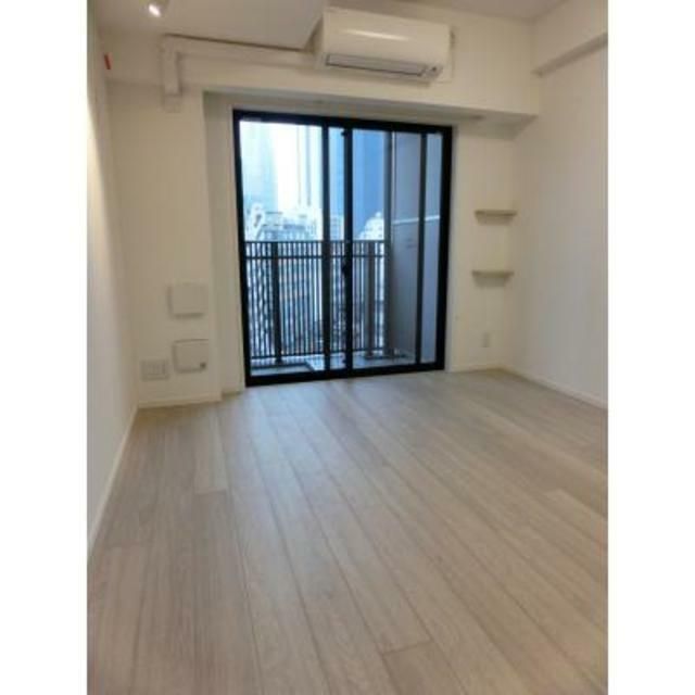 1K Mansion in Shinjuku, Tokyo — photo 3 of 3