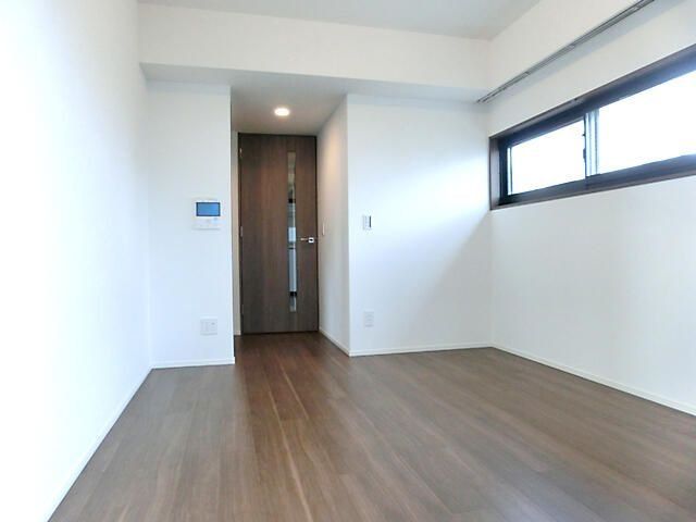 1K Mansion in Shinjuku, Tokyo — photo 3 of 3