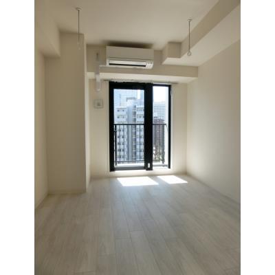 1K Mansion in Shinjuku, Tokyo — photo 3 of 3