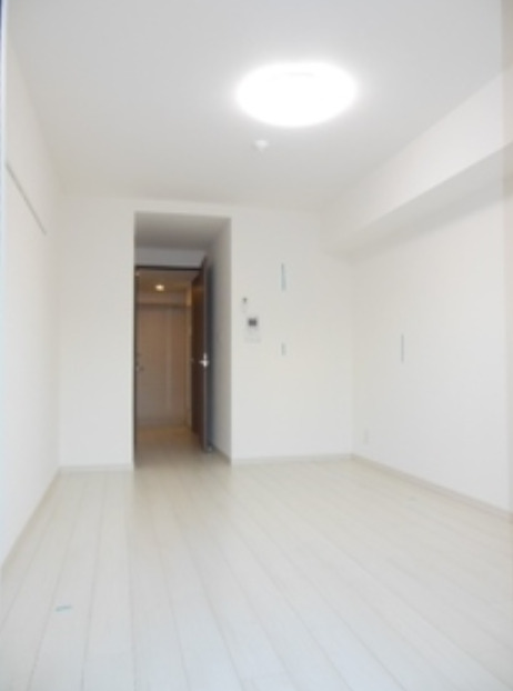 1K Mansion in Shinjuku, Tokyo — photo 3 of 3
