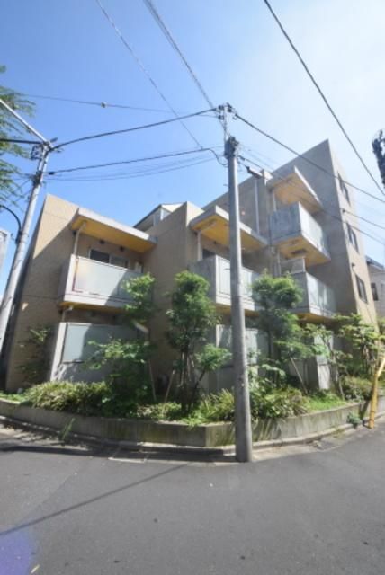 1K Mansion in Shinjuku, Tokyo - Image 1