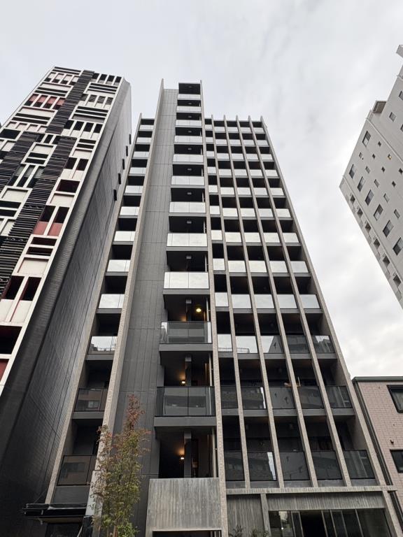1K Mansion in Shinjuku, Tokyo - Image 1