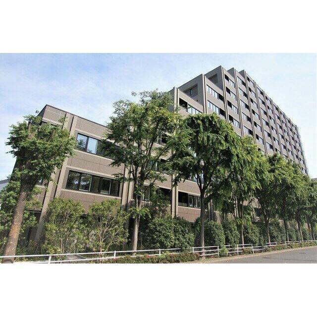 1K Mansion in Shinjuku, Tokyo - Image 1