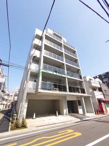 1K Mansion in Shinjuku, Tokyo - Image 1