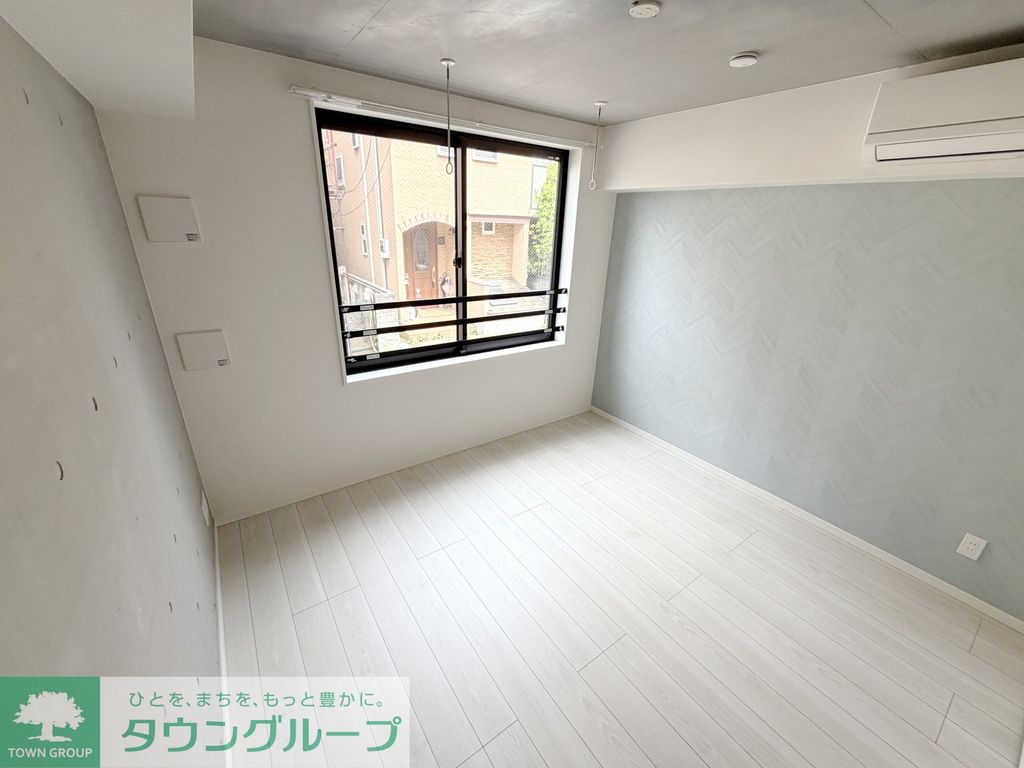 1K Mansion in Toshima, Tokyo — photo 3 of 3