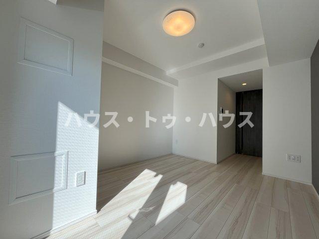 1K Mansion in Toshima, Tokyo — photo 3 of 3