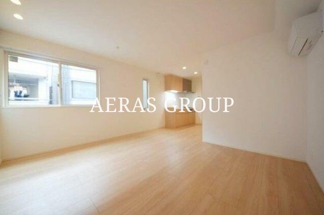 1LDK Apartment in Chiyoda, Tokyo — photo 3 of 3