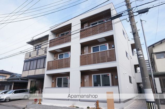 1LDK Apartment in Kanazawa, Ishikawa