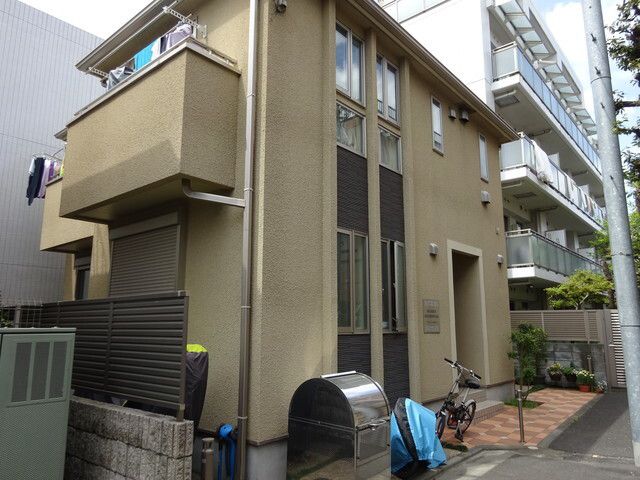 1LDK Apartment in Meguro, Tokyo - Image 1