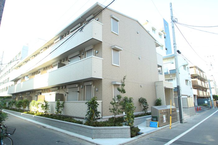 1LDK Apartment in Meguro, Tokyo - Image 1