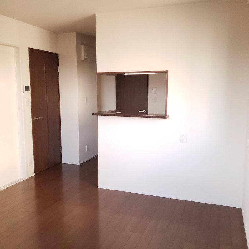 1LDK Apartment in Meguro, Tokyo — photo 3 of 3