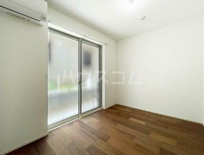 1LDK Apartment in Nakano, Tokyo — photo 3 of 3