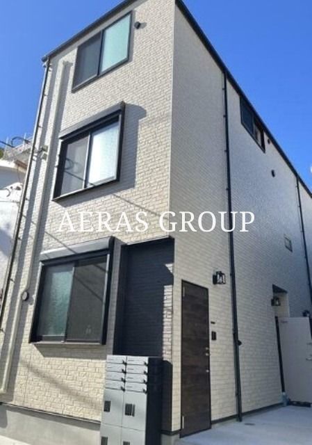 1LDK Apartment in Nakano, Tokyo - Image 1