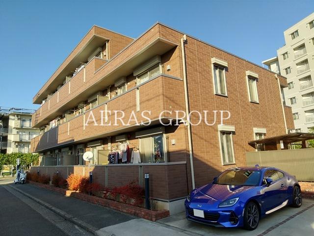 1LDK Apartment in Nakano, Tokyo - Image 1