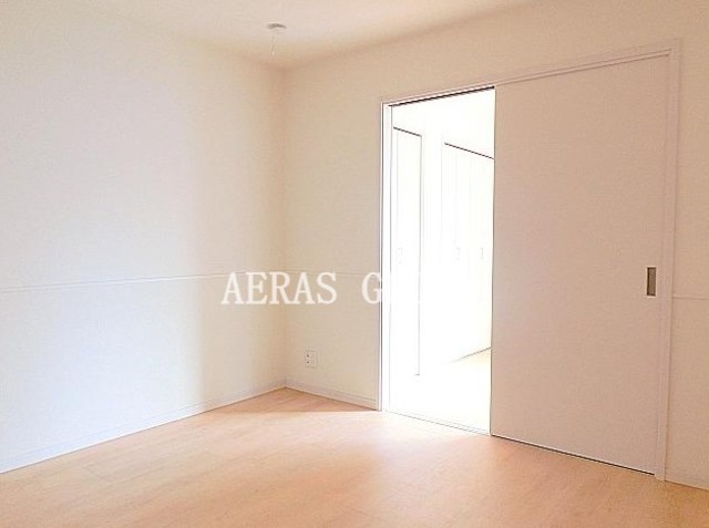 1LDK Apartment in Nakano, Tokyo - Image 1