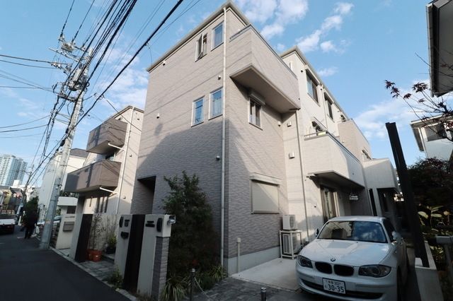 1LDK Apartment in Nakano, Tokyo