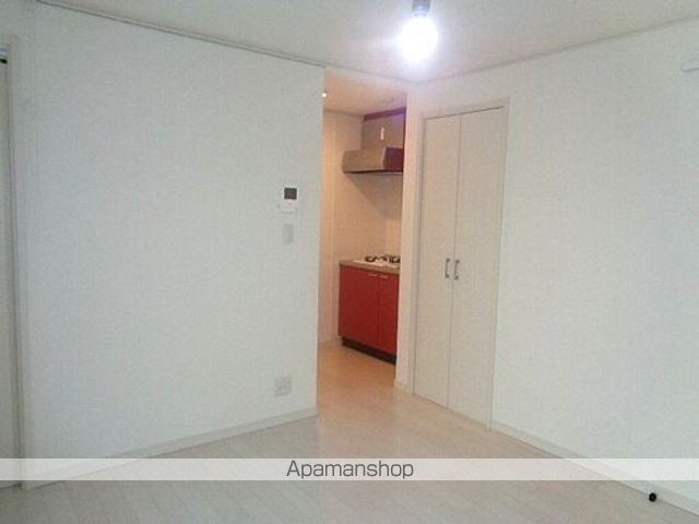 1LDK Apartment in Shibuya, Tokyo — photo 3 of 3