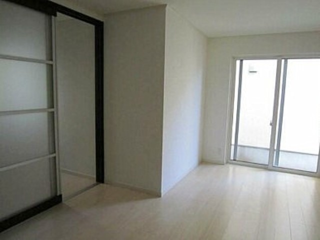1LDK Apartment in Shinjuku, Tokyo — photo 3 of 3