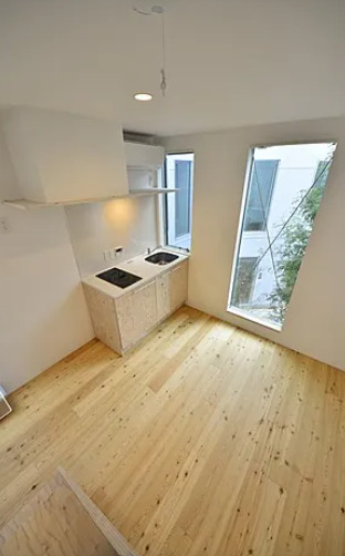 1LDK Apartment in Shinjuku, Tokyo — photo 3 of 3