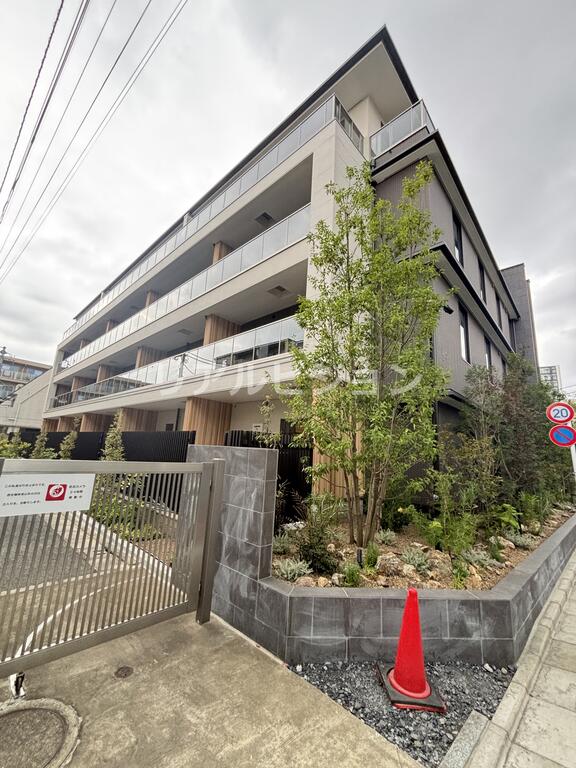 1LDK Apartment in Shinjuku, Tokyo