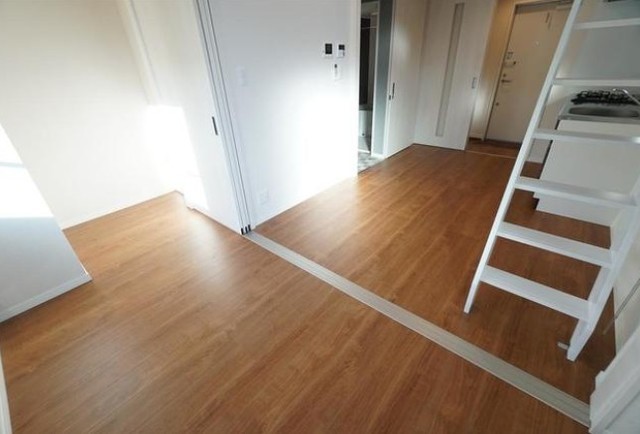 1LDK Apartment in Suginami, Tokyo — photo 3 of 3